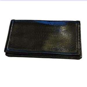 S O L D !!!BANANA REPUBLIC Alligator Embossed Black Genuine Patent Leather Large